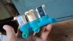 100%NEW ORIGINAL WASHING MACHINE DC62-00266E DC62-00311C WATER INLET VALVE WA80F5S3 / WA85F5S3 / WA90F5S3 / WA14R6380BV SAMSUNG WASHING MACHINE WATER INLET VALVE (DOUBLE) BLUE / COIL MASUK AIR