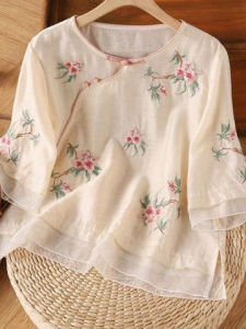 New National Style Embroidered Buttonless Silk Shirt Women Summer Thin Ogees Splice Tea Costume Short Sleeve round Neck Top