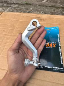 Paha Rem Belakang Bajaj Krum & Model Z Silver Motif Sports Day Bahan Baja & Almu Universal Semua Motor CB GL MEGAPRO TIGER VERZA SUPRA X FIZ R VEGA JUPITER Z VIXION DLL