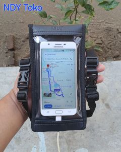 Holder HP Waterproof Holder HP Motor Waterproof Tas HP Waterproof NDY original Desain Ada Lubang Kabel Charger.