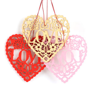 (10 pcs/pack) 8*8cm Valentines Day Love Hollow Decoration Small Pendant Wooden Festival Wedding Party Window Prop Decorations DIY