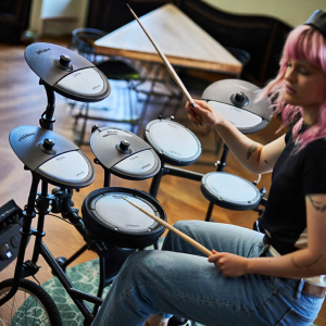 Silent Noise Reduction Electronic Drum Kit For Beginners Home Use