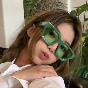 New Vintage Sunglasses Women Men Square Pc Frame Sun Glasses Female Brand Designer Retro Shades Fashion Oculos De Sol ﻿for Male