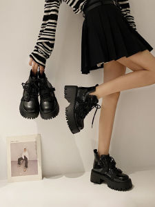 รองเท้าบูทมาร์ตินสีดำ ทรงสูง ทรงสั้น สำหรับผู้หญิง ฤดูใบไม้ผลิและฤดูใบไม้ร่วง สไตล์สตรีท รองเท้าบูทสุดเท่ รองเท้าบูทสไตล์อังกฤษ