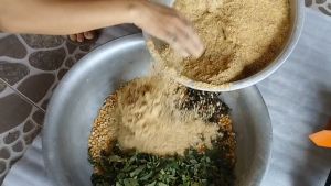 Máy ép cám viên 2 quả lô động cơ toàn phát miễn ship