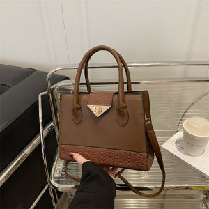Fashionable Versatile Ladies Handbag Casual Shoulder Crossbody Small Square Bag for Women Spring Summer New Arrival