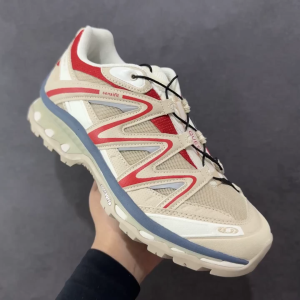รองเท้าเดินป่า Salomon XT-QUEST ADV สำหรับทั้งชายและหญิง สีเบจและสีแดง