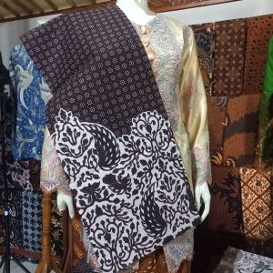 Kain Jarik Khas Motif Jogja Untuk Orang Tua Pengantin Truntum Sidoasih