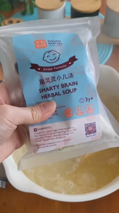 Apple Revitalising Herbal Soup (Children Series)