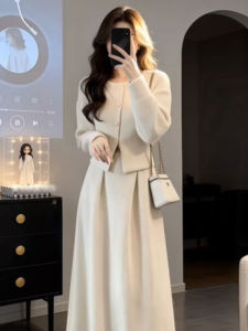 GATTIBOR | Đầm Dài Elegance Áo Len