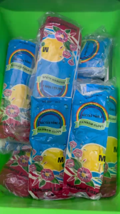 Găng Tay Cao Su Sắc Cầu Vồng A Size M (Giao Màu Ngẫu Nhiên)- CLEAN MART