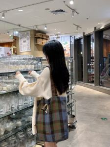 March Satin Plaid Large Capacity Tote Bag Womens Commuter Shoulder Bag Retro Style Handbag Korean Style Soft Handle Bag