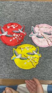 Miếng Sticker Thêu Ủi tròn chim gắn ao cách tân áo dài