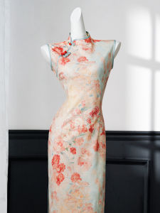 Pretty Fitted Cheongsam Style Dress