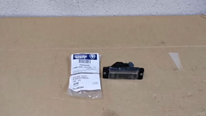 Proton Persona / Gen2 / Wira Number Plate Lamp PW546065 | Original Proton Genuine Parts | Clearance