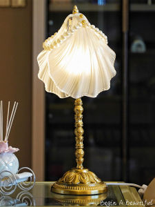 Luxurious Shell Lamp Modern Style Bedroom Nightstand Lamp Atmosphere Lighting Gift for Girls Birthday High Aesthetic Copper Body