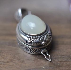 Elegant White Gold Plated Imitation Turquoise Gau Box Incense Sachet Buddhist Textures Charm Pendant Fashionable Jewelry Accessory
