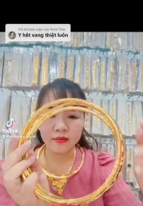 Combo kiềng bạc xi vàng khóa xoay đẹp y như thật (shop có thu lại )