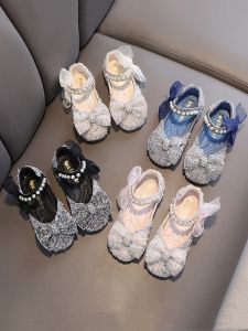 Shiny Princess Sandals for Little Girls Spring Summer New Style Childrens Fashionable Flat Heels Synthetic Leather Inner Material
