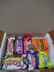 valentines gift box 10 pcs assorted imported chocolate w/ letter and picture