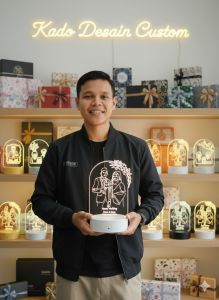 Lampu buat kamar tidur kado buat pacar cewek romantis lampu akrilik kado sahabat cewek lampu tidur custom lampu hias akrilik kado untuk pacar cowok lampu akrilik custom kado untuk cewek hadiah ulang tahun wanita pacar kado ultah sahabat cewek aestheti