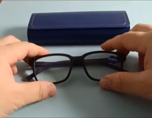 แว่นสายตายาวสําหรับผู้สูงอายุป้องกันแสงสีฟ้า แบบ Free Size หน้าเล็กใหญ่ใส่ได้ ขายืดได้ มีประกัน 3 เดือน