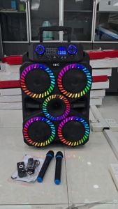 SKG ลำโพง ล้อลาก 8นิ้วx4ดอก (ไม่มีดอกปลอม) 40W RMS. เบสหนัก ตับๆ ไมค์ลอย 2ตัว ไฟวิบวับ (ปิด-เปิดได้) รุ่น AV-5808 สีดำ