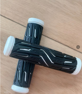 Bontrager SSR Bicycle Handlebar Grips Electric Bike Comfortable Soft Touch Non-Slip Cycling Accessories in Black Blue Green Red