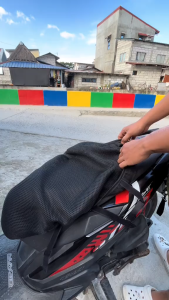 Universal  Anti Heat Cooling Motorcycle Seat Cover Waterproof Anti-Slip Breathable 3D Honeycomb Honda/Yamaha