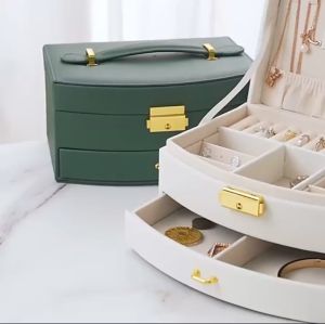 Hộp Đựng Trang Sức Bọc Da Nhiều Ngăn Có Khóa Cao Cấp Có Gương Trang Điểm Bảo Quản Tốt Đồng Hồ Bông Tai Vòng Cổ