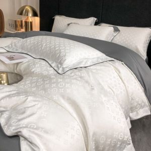 Summer Luxury Ice Silk Four-Piece Set Smooth Naked Sleep Sheet Pure Color Bedding Bed Cap Style Bedding 4pcs Hotel Quality