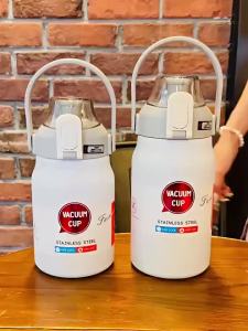 Holo Flask Custom Name Cille Original 1L/1.2L Botol Air 316 Stainless Steel Vacuum Flask Thermos With Straw Large-capacity Double drink