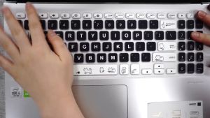 Protector Keyboard ASUS VIVOBOOK15 Pelindung Laptop Silikon Anti Air