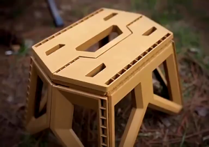 เก้าอี้พลาสติกพับได้ เก้าอี้ตกปลา อุจจาระกลางแจ้ง สตูลเหลี่ยม เก้าอี้แคมป์ปิ้ง เก้าอี้พับพลาสติกแบบพกพากลางแจ้ การออกแบบมือจับ พกพาสะดวก แจกเสื้อกันฝน