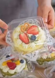 กล่องเค้กพลาสติก กล่องแฮมเบอร์เกอร์ กล่องสลัด ทรงสี่เหลี่ยม กล่องใส JYH-225