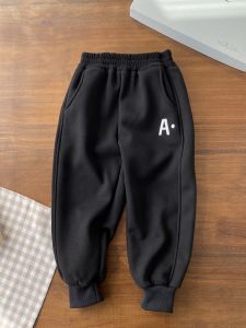 Thickened Fleece Boys Sport Pants One-Piece Velvet Warm Trousers for Middle And Large Children Cotton Polyester Winter Pants