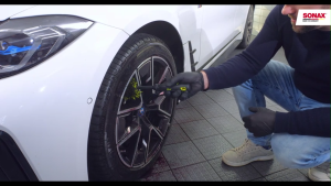 Sonax Beast Microfiber Wheel Rim Brush