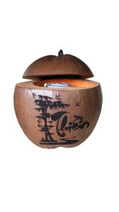 Bình ủ trà trái dừa khắc chữ Thiền / Bình trà 04 - 09 lít / Giữ ấm từ 3 - 6 giờ / Sản phẩm sản xuất thủ công / Xưởng sản xuất tại Bến Tre