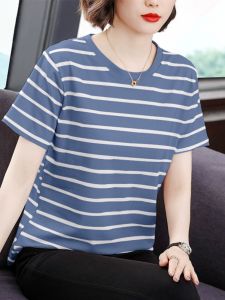 เสื้อยืดแขนสั้นผ้าฝ้ายลายทางหลวมๆ สำหรับผู้หญิงไซส์ใหญ่ ฤดูร้อนปี 2023 เสื้อแขนสั้นทรงหลวมๆ สำหรับคุณแม่