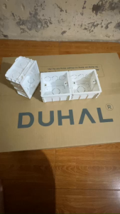 Đế âm vuông Duhal Đế âm chống cháy lắp vừa tất cả mặt hạt các hãng trên thị trường