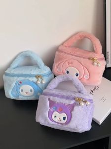 💥พร้อมส่ง💥 HENGHENG1🎈🎉 กระเป๋าเครื่องสำอาง ขนนุ่มน่ารัก ลายซานริโอ คิ้วท์มาก ใส่ของจุกจิกได้ พกสะดวก แต่งซิปมุก น่ารักมาก