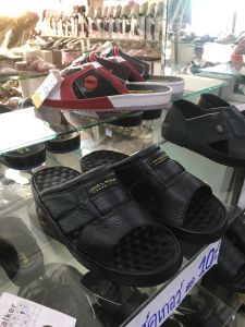 Thai Lumlong Walker รองเท้าวอคเกอร์ รองเท้าแตะชาย รองเท้าสุภาพบุรุษ รองเท้าเพื่อสุขภาพ รองเท้าแตะหนังแท้ รองเท้าลําลอง รุ่น M1338 สีดํา ขนาด 39-46