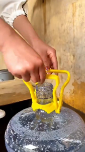 Folding Handle Round Container Gallon Handle Holder Lifting carrying tool Clamp Type