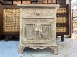 ตู้หัวเตียง ตู้ไม้สัก สไตล์วินเทจ (Teak Bedside cabinet vintage) ประกอบแล้ว กว้าง50xลึก40สูง60 Cm สีเสี้ยนขาว