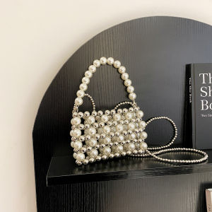 เรียบหรู กระเป๋าถือโซ่มุกมินิกระเป๋าลิปสติกครอสบอดี้ทอกระเป๋าสี่เหลี่ยมเล็กสําหรับหญิงสาวกระเป๋าถืออะคริลิแข็ง