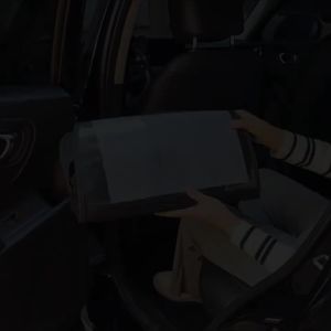 High-end PU Leather Car Seat Kick Proof Pad with Pockets Multi-functional Tablet Holder Auto Seat Back Protection Cover for Kids