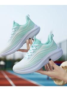 รองเท้ากีฬาผู้หญิง ระบายอากาศได้ดี รองเท้าลำลอง พื้นยาง กันลื่น รองเท้าสวมแบบถัก ดีไซน์ใหม่ปี 2025 รองเท้าลำลองสวมใส่สบาย