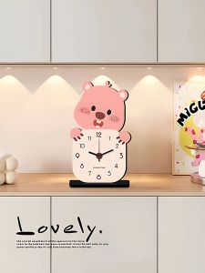 Đồng Hồ Trang Trí Bàn Phong Cách Mới 2025 Đồng Hồ Treo Tường Bằng Gỗ Chạy Bằng Pin Đồng Hồ Trang Trí Phòng Khách Hoạt Hình