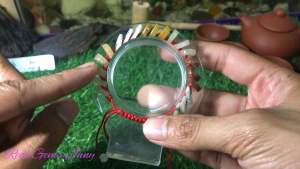 ข้อมือเชือกถักเหรียญจีนหยกผสมควอต์