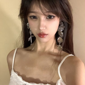 French Vintage Silver Flower Earrings Women Luxury Sensation Tassel Earring Heavy Duty Earrings Personality Earring Accessories